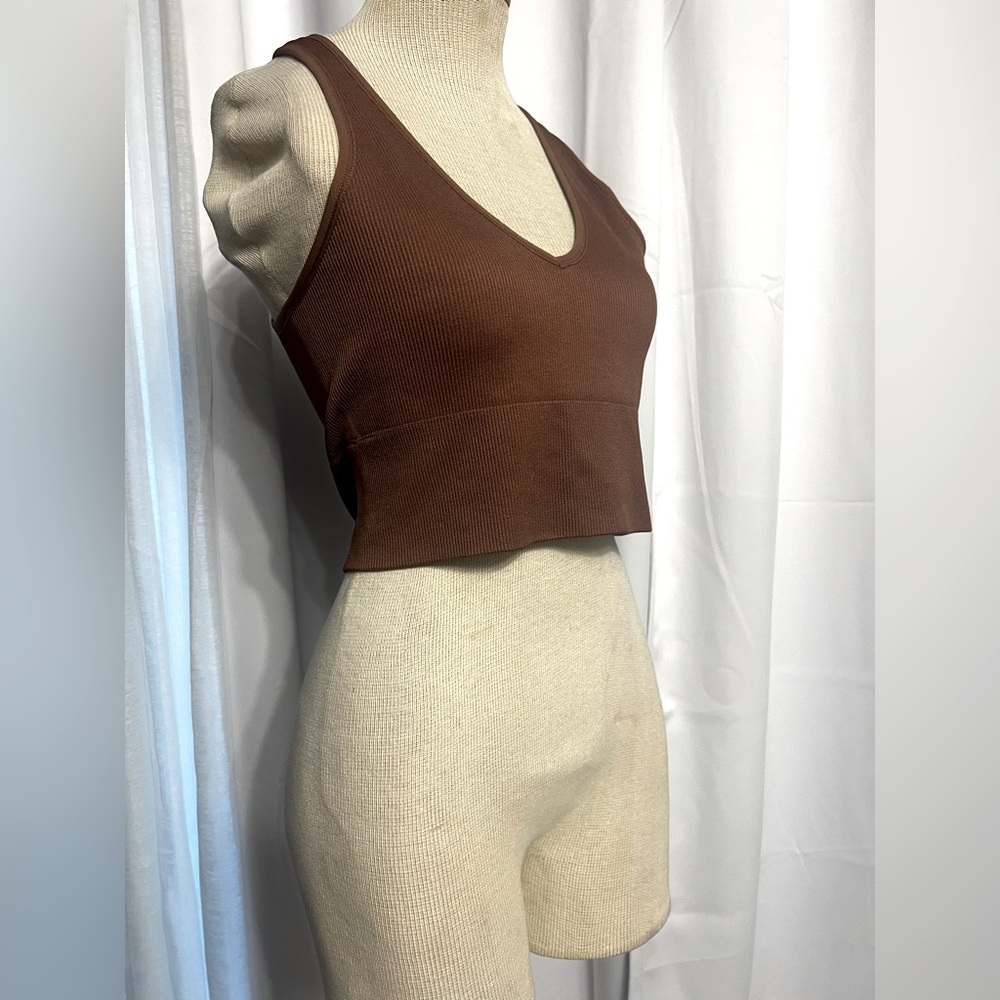 90 Degree by Reflex Seamless V-Neck Crop Rib Tank Brown Size Large new with tags